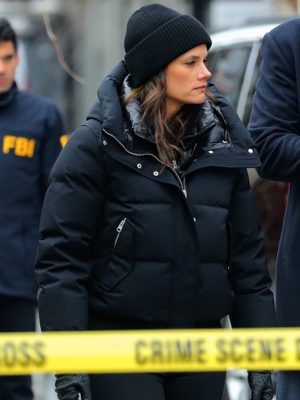 FBI S06 Spe­cial Agent Mag­gie Bell Black Hooded Jacket